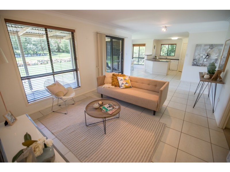 8 McLachlan Drive, Highfields QLD 4352