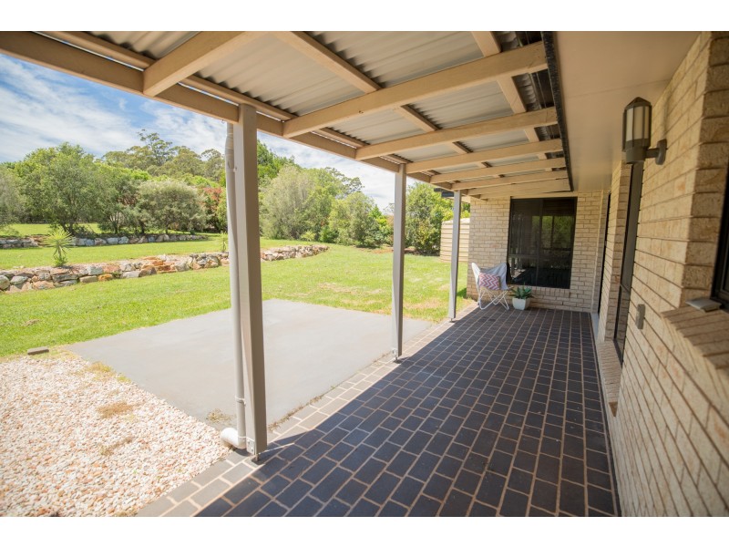 8 McLachlan Drive, Highfields QLD 4352