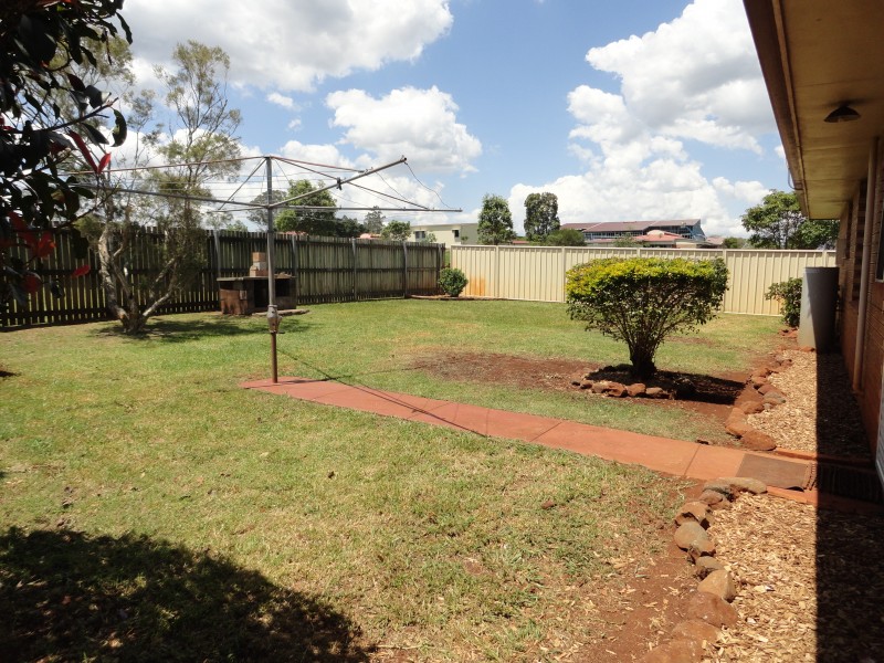 277 North Street, Wilsonton Heights QLD 4350