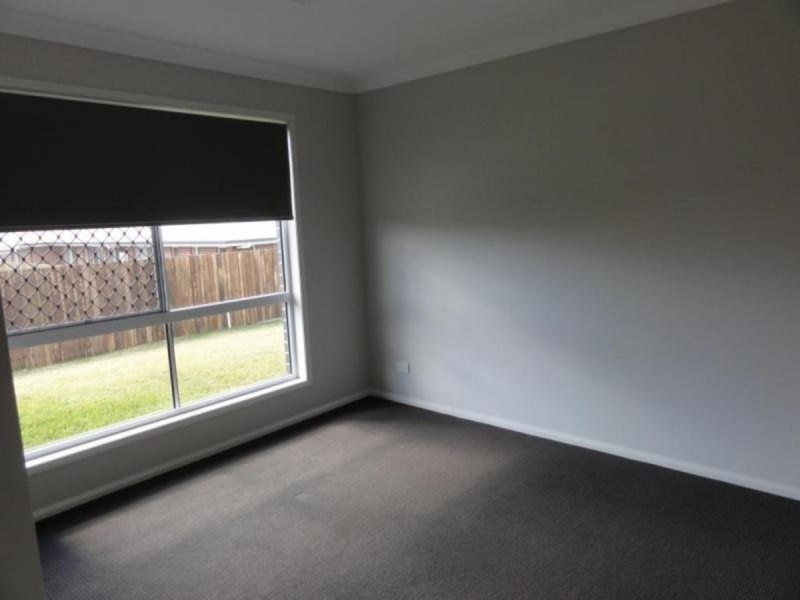 17 Brimblecombe, Middle Ridge QLD 4350