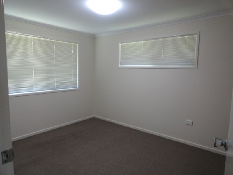 1/218 Mackenzie Street, Rangeville QLD 4350