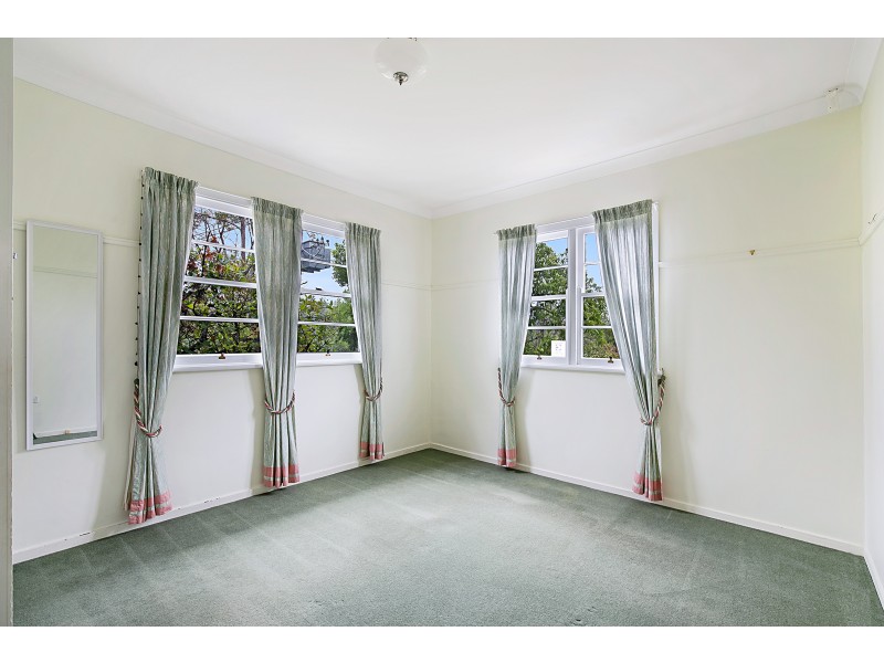 55 Wooldridge Street, Mount Lofty QLD 4350