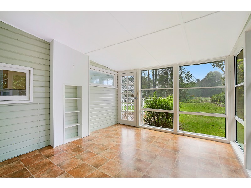 55 Wooldridge Street, Mount Lofty QLD 4350