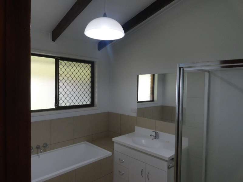 10 Lavender Court, Centenary Heights QLD 4350