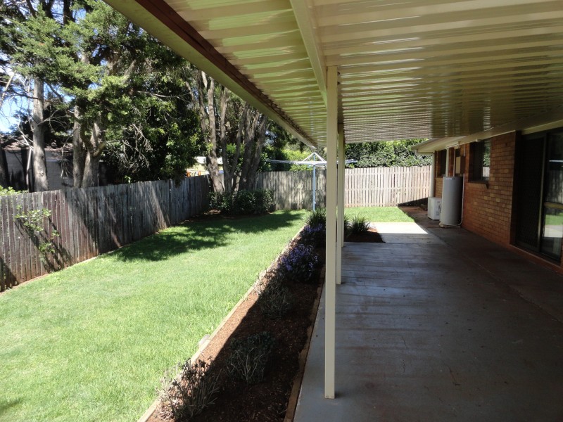 10 Lavender Court, Centenary Heights QLD 4350