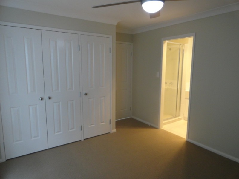 1/1 Preston Court, Glenvale QLD 4350