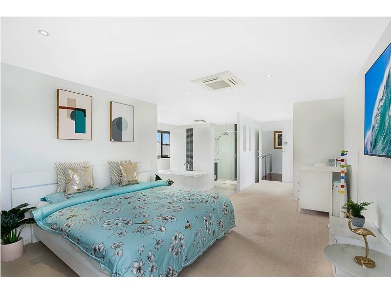 97 Spring Street, Middle Ridge QLD 4350