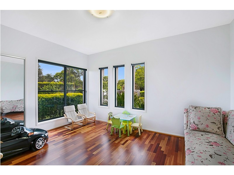 97 Spring Street, Middle Ridge QLD 4350
