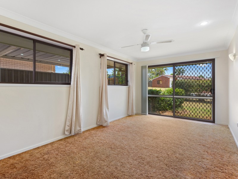 12 Jennifer Crescent, Darling Heights QLD 4350