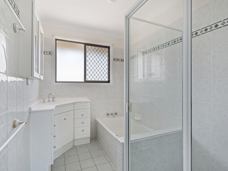 12 Jennifer Crescent, Darling Heights QLD 4350