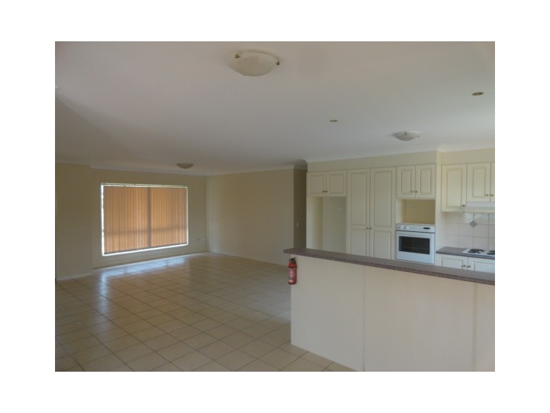 1/239 Nelson Street, Kearneys Spring QLD 4350