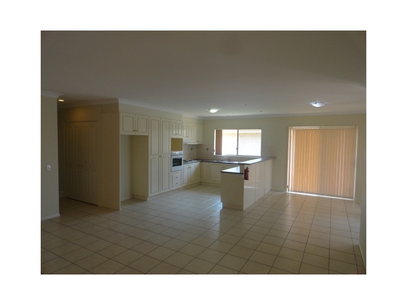 1/239 Nelson Street, Kearneys Spring QLD 4350