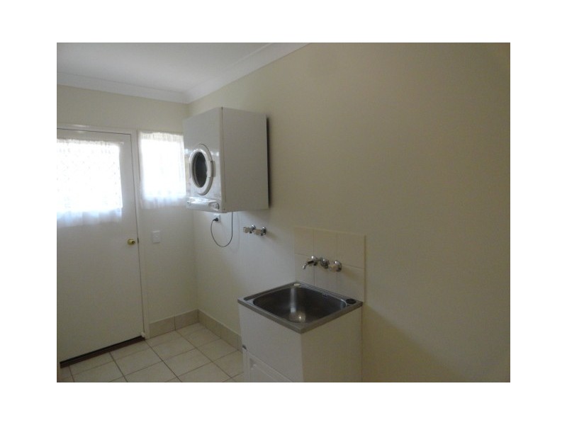 1/239 Nelson Street, Kearneys Spring QLD 4350
