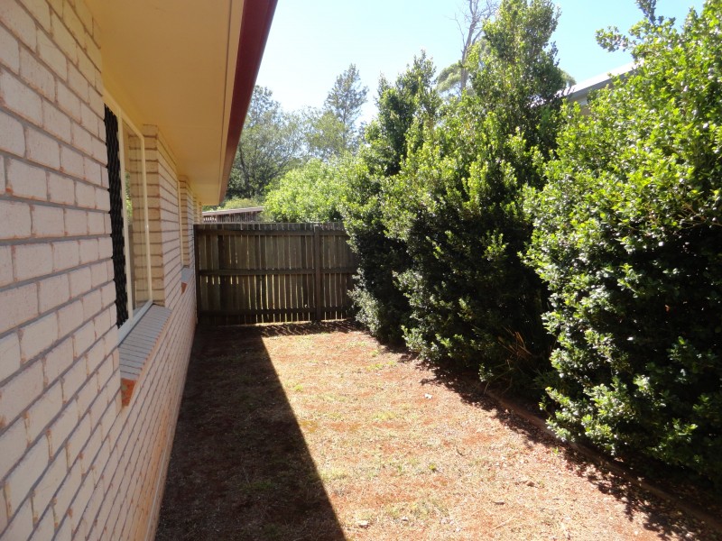 4/320 South Street, Harristown QLD 4350