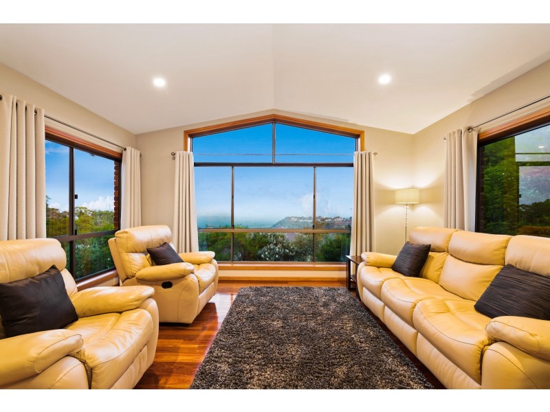 6 Balmoral Close, Mount Lofty QLD 4350