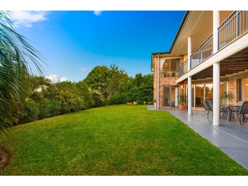 6 Balmoral Close, Mount Lofty QLD 4350