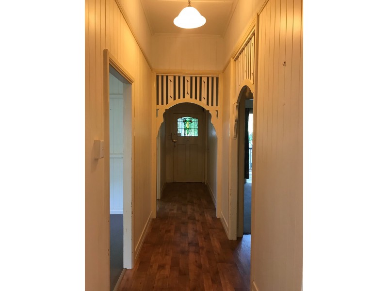 9 Clairmont Street, Newtown QLD 4350