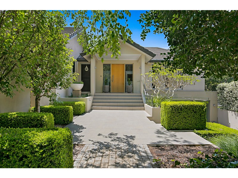 11 Bridge Street, Mount Lofty QLD 4350