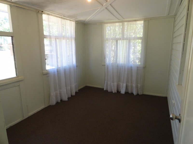 198b West Street, South Toowoomba QLD 4350