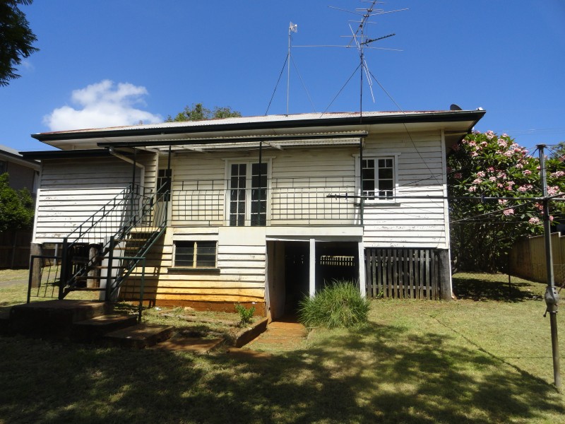 198b West Street, South Toowoomba QLD 4350