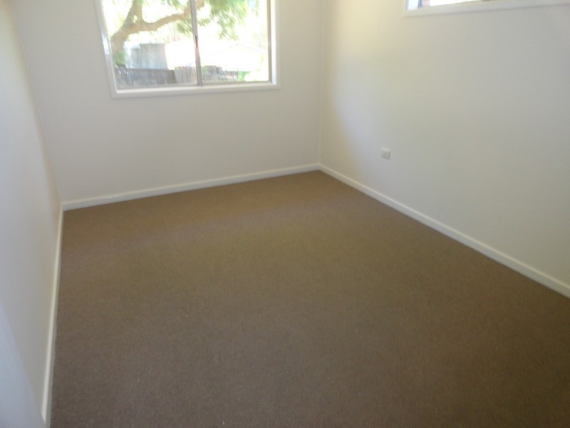 8 Weller Street, Rangeville QLD 4350