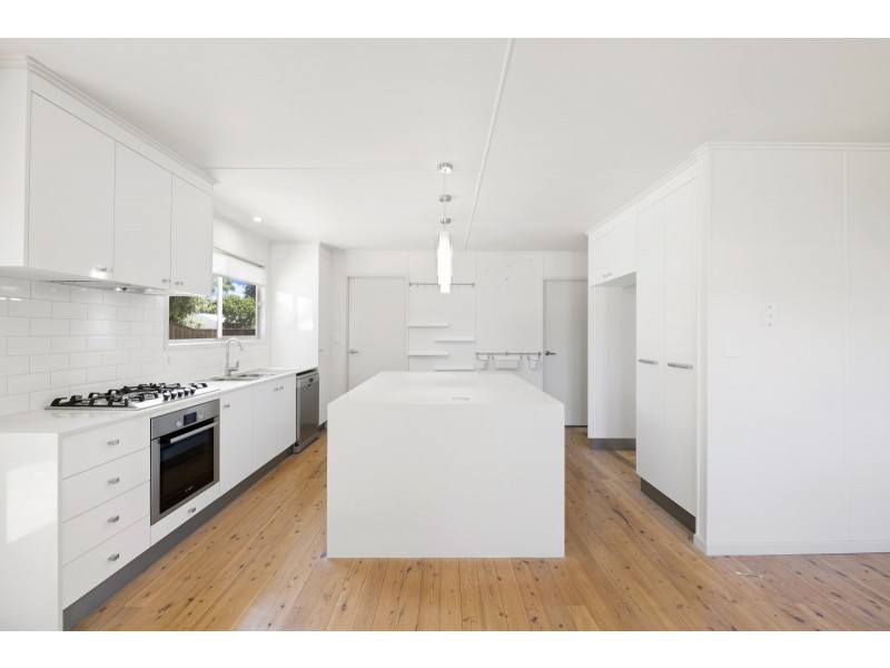 4 Shennan Street, Harristown QLD 4350