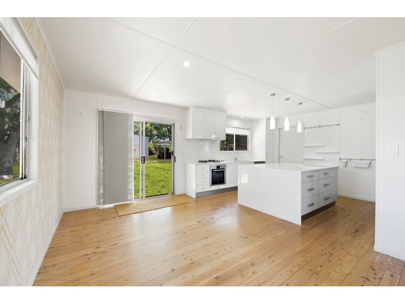 4 Shennan Street, Harristown QLD 4350