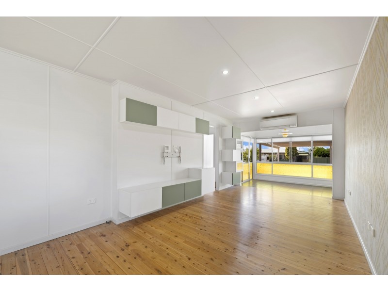4 Shennan Street, Harristown QLD 4350