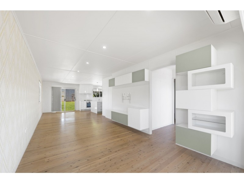 4 Shennan Street, Harristown QLD 4350
