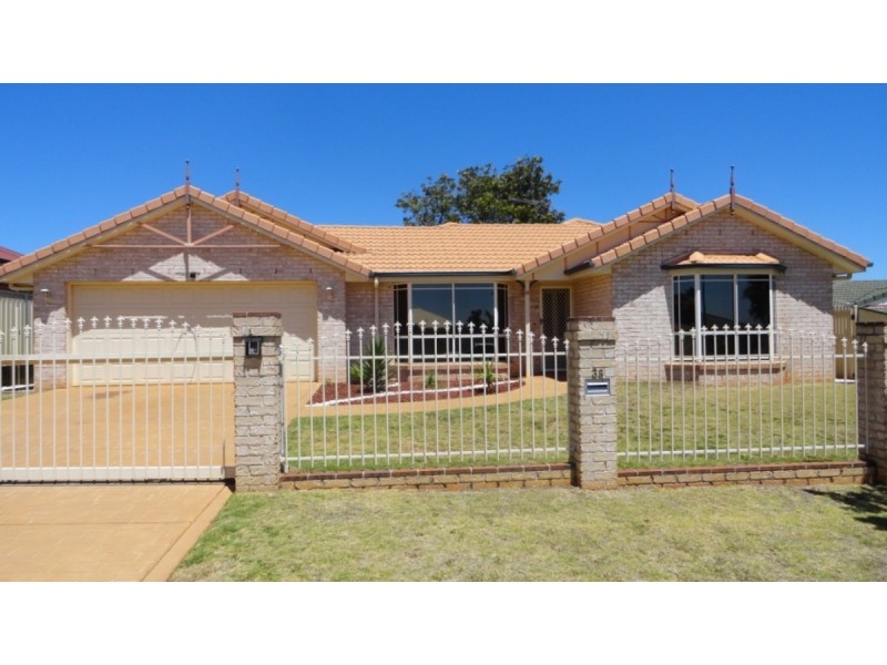 38 BISCAY Crescent, Glenvale QLD 4350