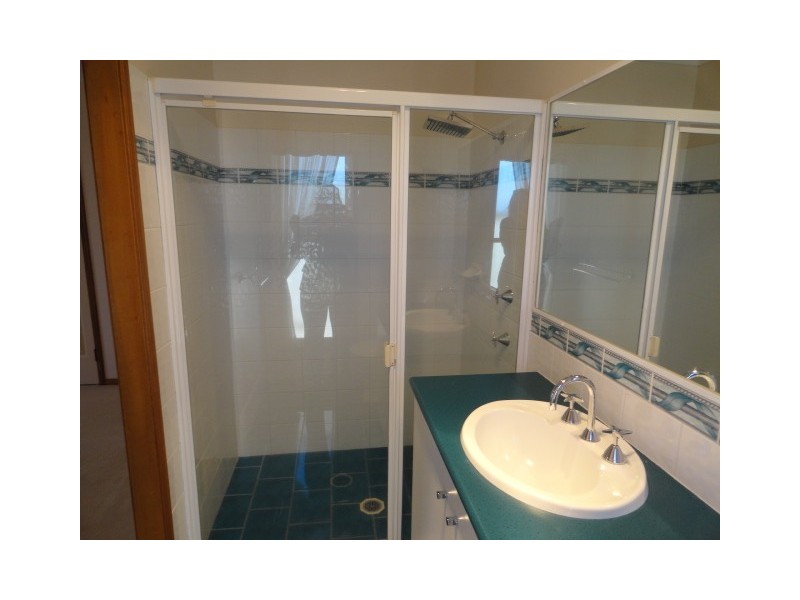 38 BISCAY Crescent, Glenvale QLD 4350