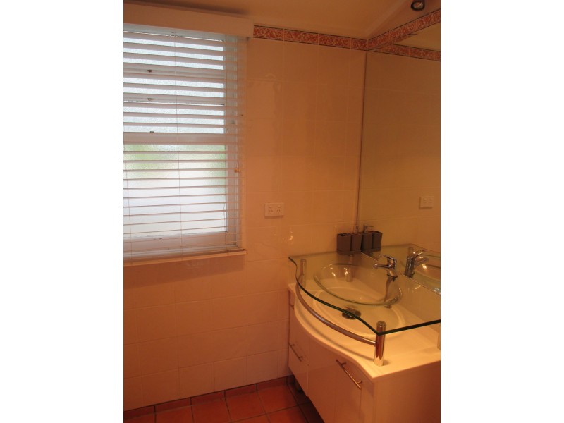 137 Holberton Street, Newtown QLD 4350