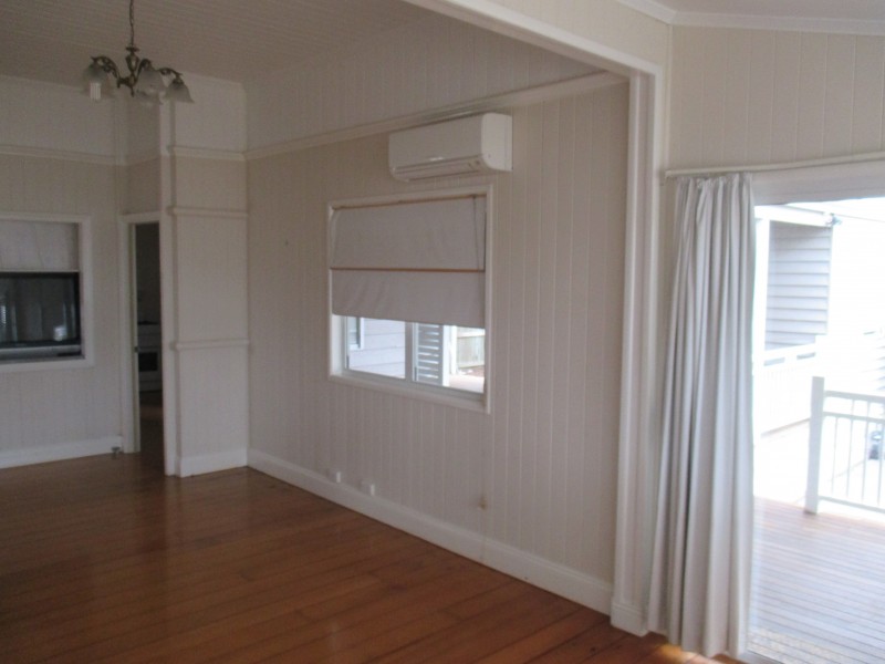 137 Holberton Street, Newtown QLD 4350