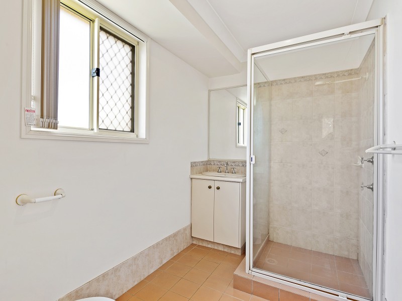 10 Gerrard Street, Middle Ridge QLD 4350