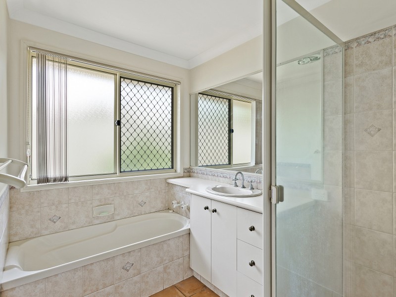 10 Gerrard Street, Middle Ridge QLD 4350