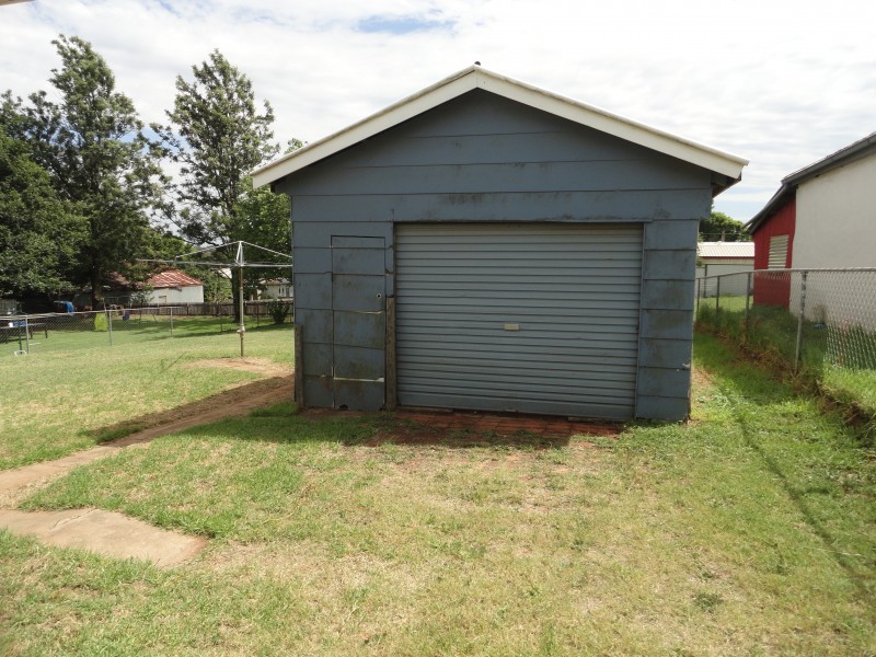 29 Perry Street, Harlaxton QLD 4350