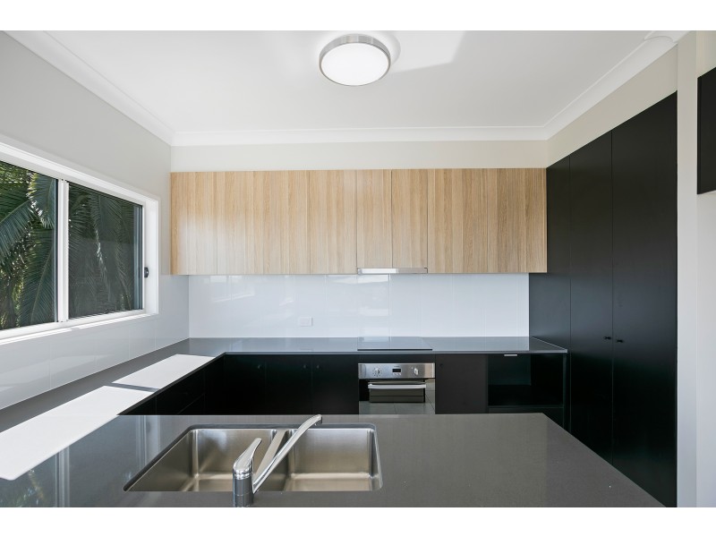 4/10 Spieker Street, Mount Lofty QLD 4350
