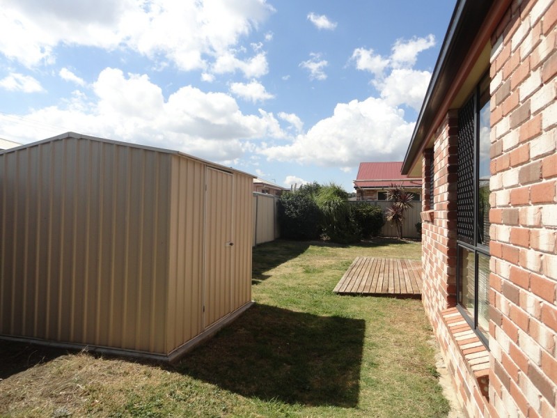 7 Patron Crescent, Glenvale QLD 4350
