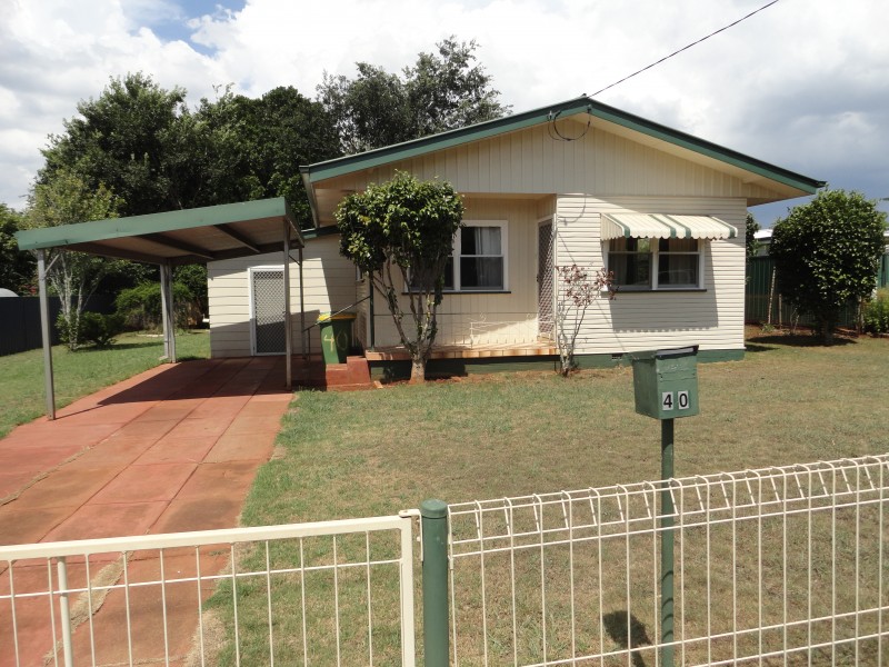 40 Holberton Street, Rockville QLD 4350