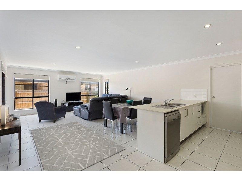 23 Parkview Drive, Glenvale QLD 4350