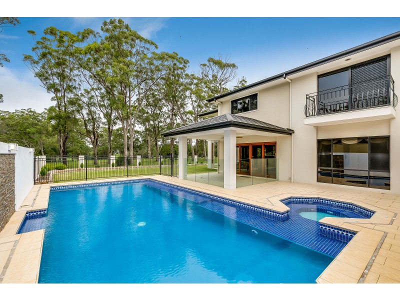 4 Bonville Court, Middle Ridge QLD 4350