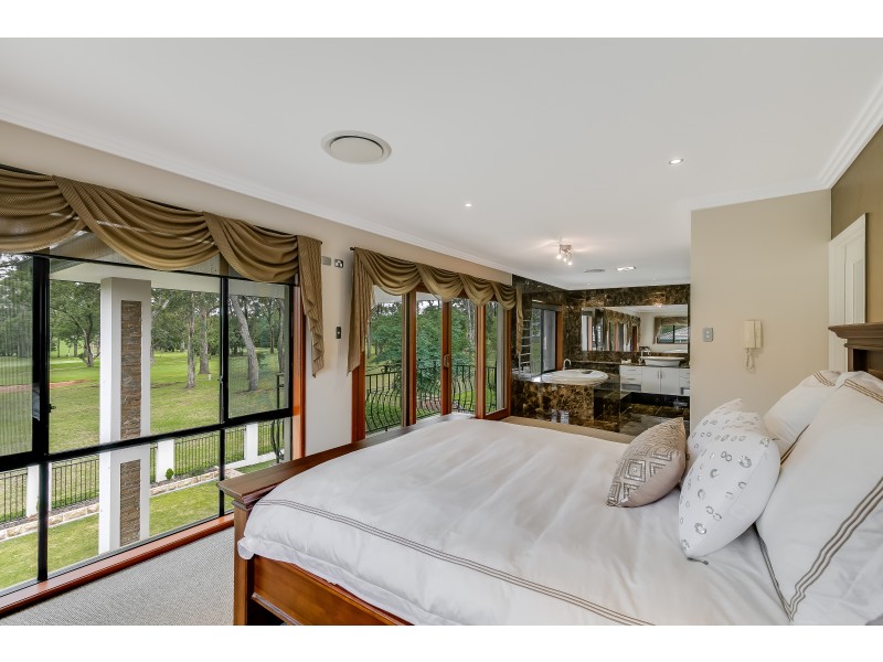 4 Bonville Court, Middle Ridge QLD 4350