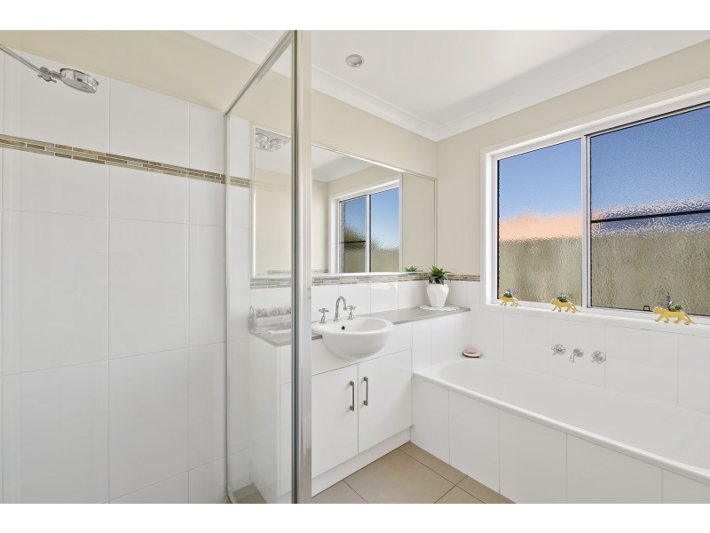 1/1 Dyson Drive, Darling Heights QLD 4350