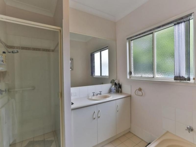 1A St Louis, East Toowoomba QLD 4350
