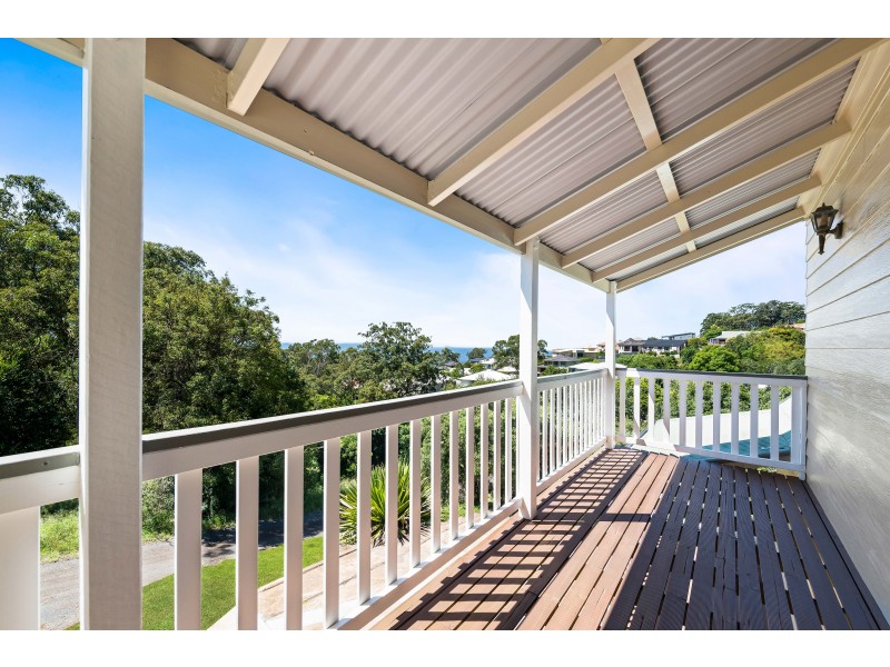 6 Mackenzie Street, Mount Lofty QLD 4350