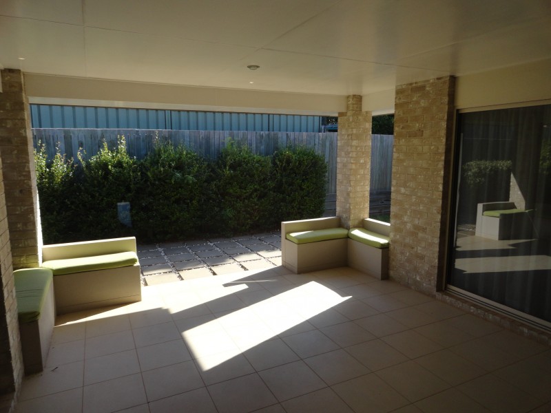 4 Saba Court, Middle Ridge QLD 4350