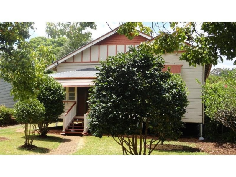 106 Hume Street, East Toowoomba QLD 4350