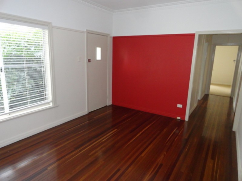 12 Short Street, South Toowoomba QLD 4350