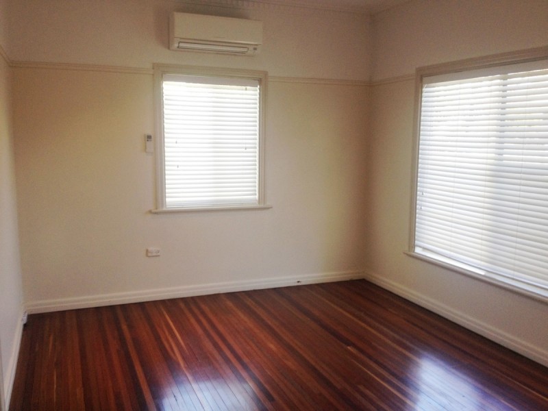 12 Short Street, South Toowoomba QLD 4350