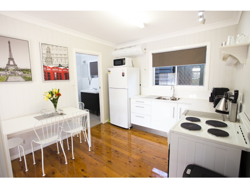 4/214 Long Street, South Toowoomba QLD 4350